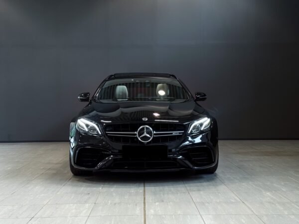 2 Mercedes-Benz Classe E 63 S 4MATIC+