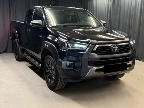 Toyota HiLux 2.8 D-4D X-CAB SR+ 4WD
