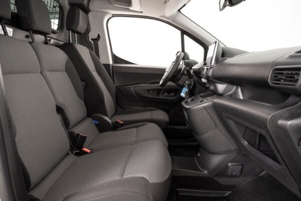 20 Peugeot Partner L1 1.5 BlueHDi 130 EAT8