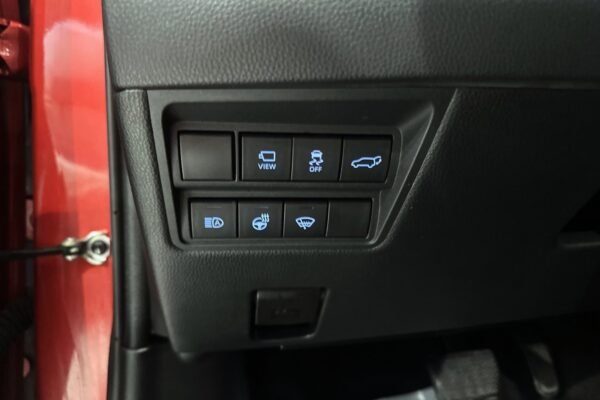 Toyota Yaris Cross 1,5 Hybrid AWD-i Executive Bi-Tone