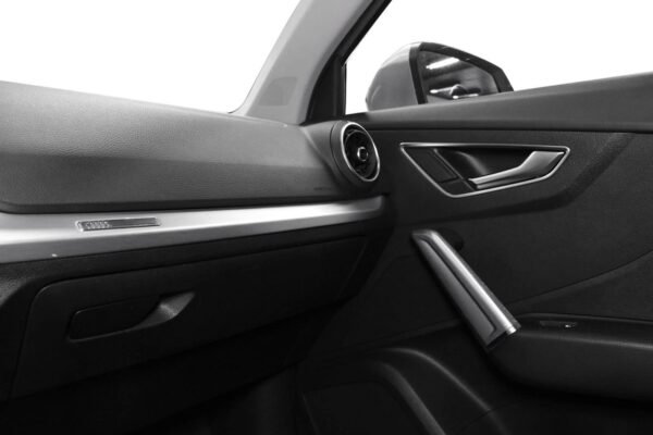 20 Audi Q2 TFSI (ACC/DEFA/Sièges sport/LED/DAB+/Capteur)