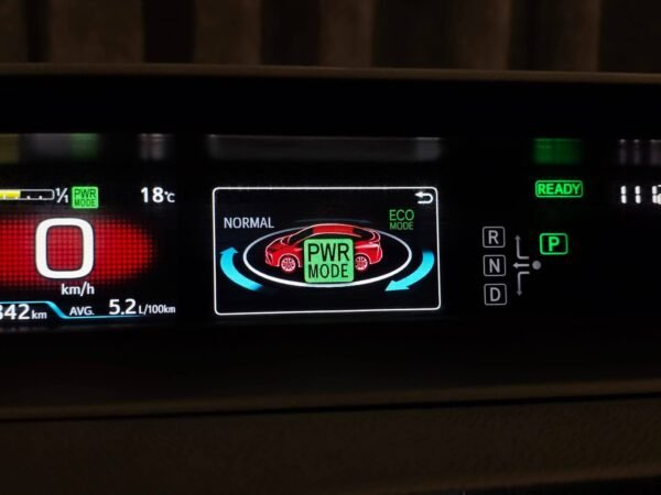20 Toyota Prius 1.8 VVT-i Hybride AWD-i Actif