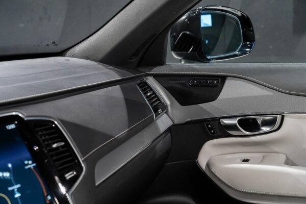 Volvo XC90 T8 R-Design Polestar AWD