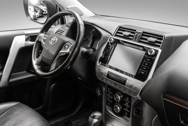 Toyota Land Cruiser Prado 150 2.8 D-4D VX