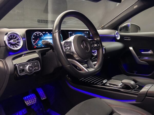 Mercedes-Benz Classe A 250 e AMG Line