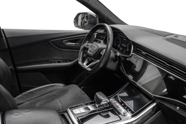 Audi Q8 V6 3.0 TDI quattro S Line