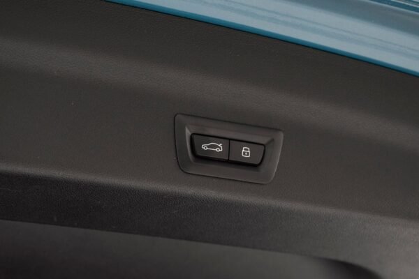 BMW X1 xDrive30e M-sport ACC Krok 360 H&K HUD