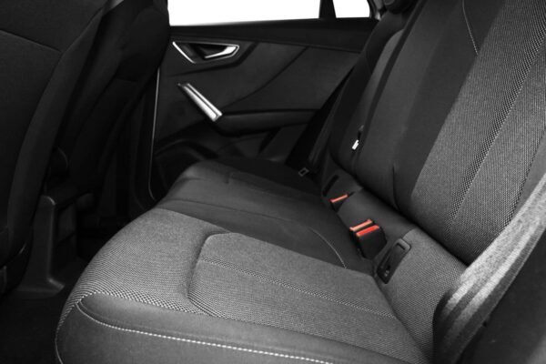 24 Audi Q2 TFSI (ACC/DEFA/Sièges sport/LED/DAB+/Capteur)