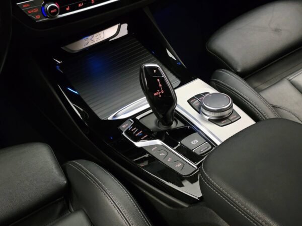 24 BMW X3 xDrive30e M Sport