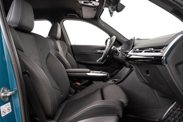 BMW X1 xDrive30e M-sport ACC Krok 360 H&K HUD