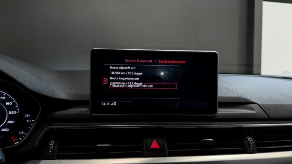25 Audi A4 2.0 TDI 190 S-Tronic