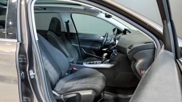 Peugeot 308 SW BlueHDi 120