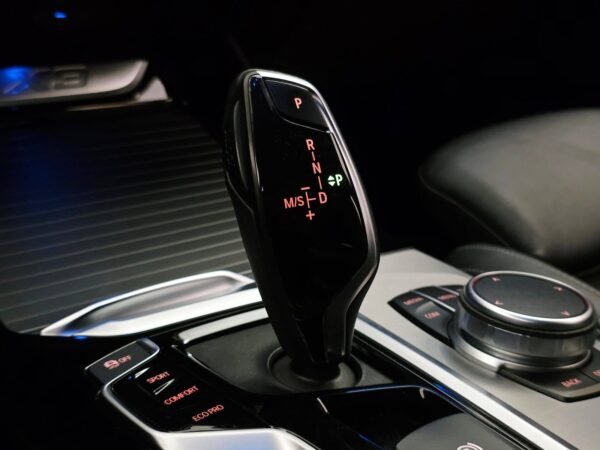 25 BMW X3 xDrive30e M Sport