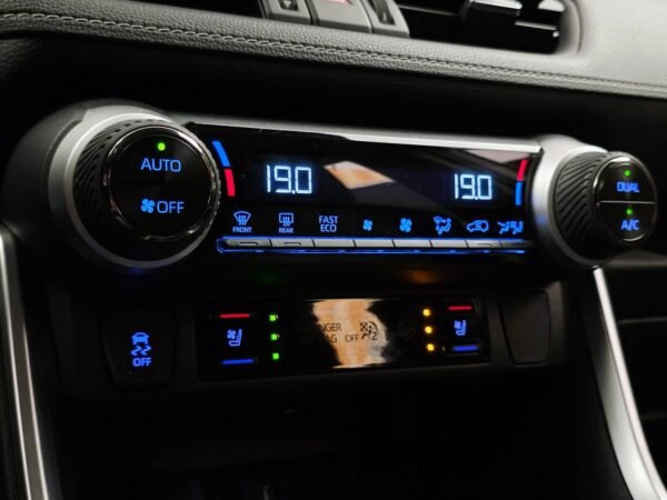Toyota RAV4 2.5 Hybrid AWD-i Executive