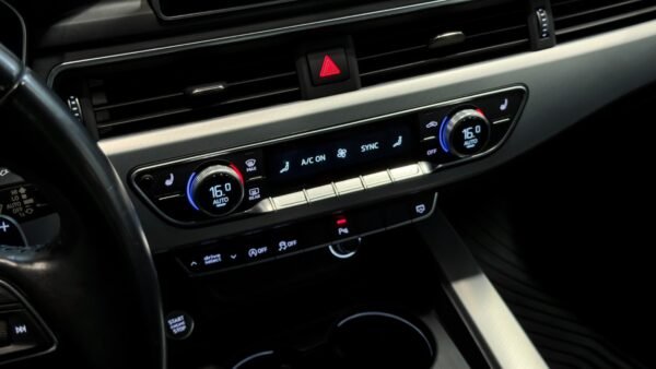 26 Audi A4 2.0 TDI 190 S-Tronic
