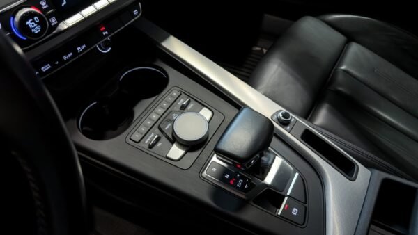 27 Audi A4 2.0 TDI 190 S-Tronic