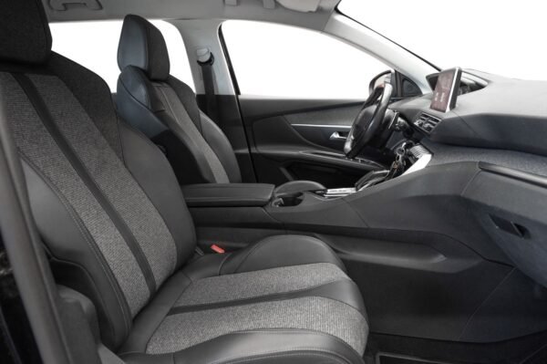 Peugeot 5008 1.5 HDi 130CH 7-SETS KROK CRUISE