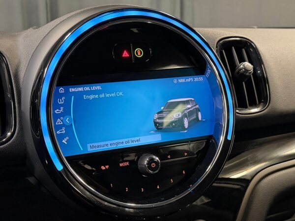 27 MINI Countryman Cooper SE ALL4 Experience
