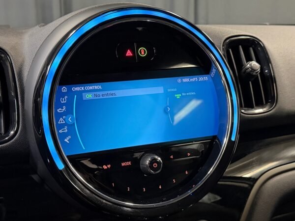 28 MINI Countryman Cooper SE ALL4 Experience