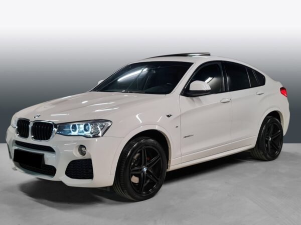 3 BMW X4 xDrive20d M Sport