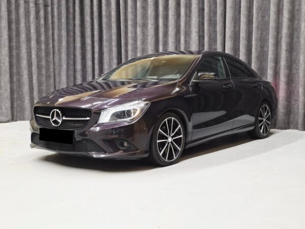 Mercedes-Benz CLA 180 Urban