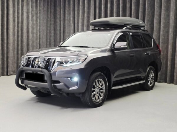 3 Toyota Land Cruiser 2.8 D-4D GX