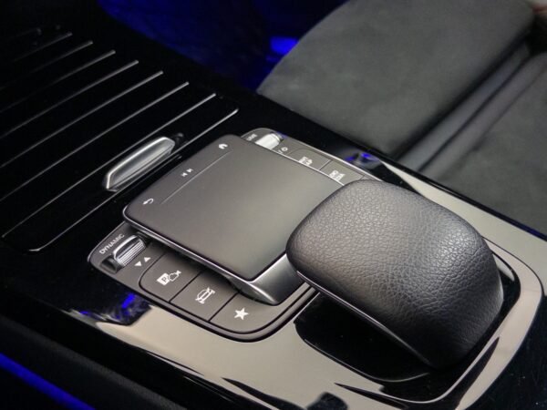 Mercedes-Benz Classe A 250 e AMG Line