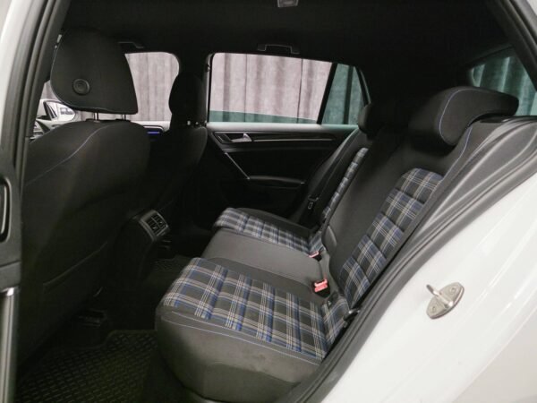 Volkswagen Golf VII GTE 1.4 TSI 204 ch