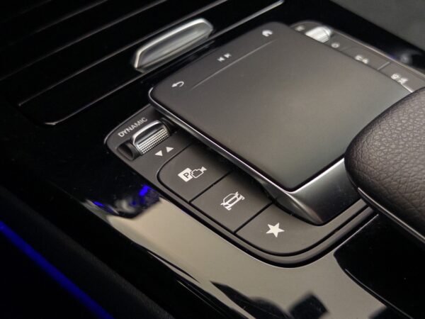 Mercedes-Benz Classe A 250 e AMG Line