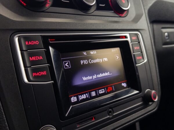 33 Volkswagen Caddy 2.0TDi 102ch DSG