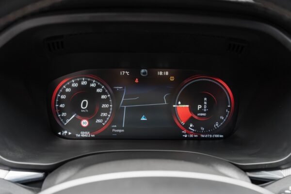 Volvo XC60 T8 AWD R-Design