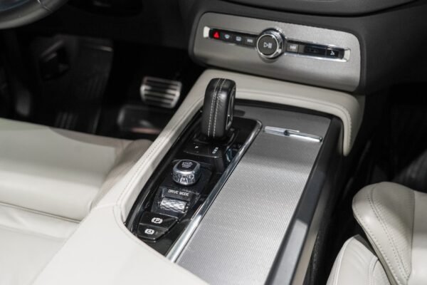 Volvo XC90 T8 R-Design Polestar AWD