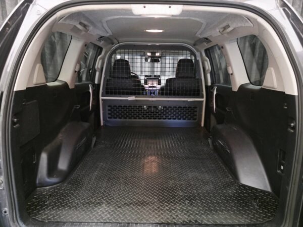 38 Toyota Land Cruiser 2.8 D-4D GX