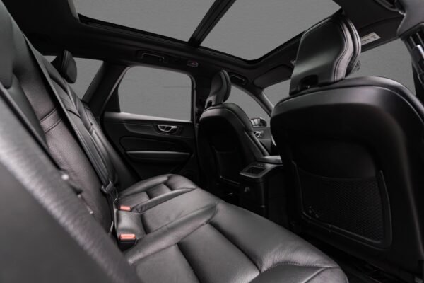 Volvo XC60 T8 AWD R-Design