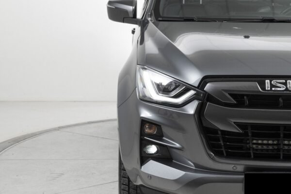 Isuzu D-Max 1.9 Double Cab Black Edition 4D Aut
