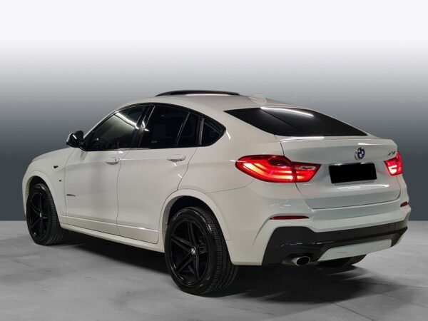 4 BMW X4 xDrive20d M Sport