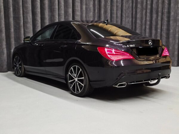 Mercedes-Benz CLA 180 Urban