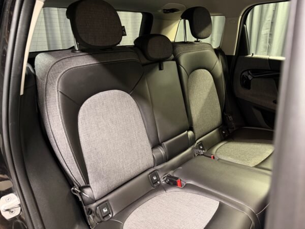 43 MINI Countryman Cooper SE ALL4 Experience
