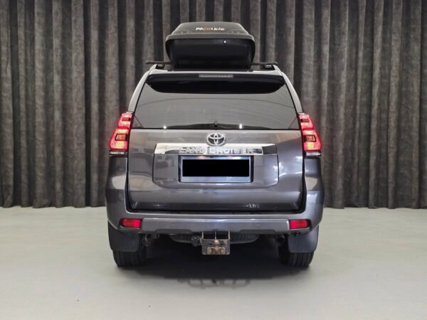 5 Toyota Land Cruiser 2.8 D-4D GX