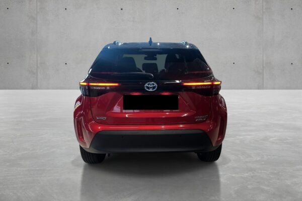 Toyota Yaris Cross 1,5 Hybrid AWD-i Executive Bi-Tone