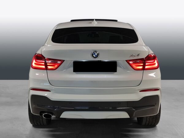 5 BMW X4 xDrive20d M Sport