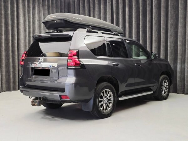 6 Toyota Land Cruiser 2.8 D-4D GX