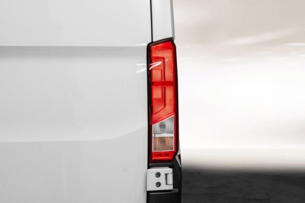 6 Volkswagen Crafter 35 L3H2 2.0TDI Caméra de recul H.Webasto/P.Heater