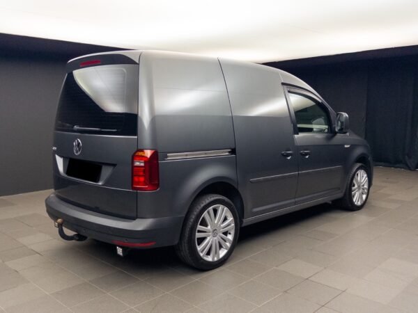 6 Volkswagen Caddy 2.0TDi 102ch DSG