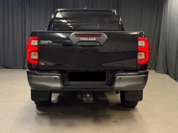 Toyota HiLux 2.8 D-4D X-CAB SR+ 4WD