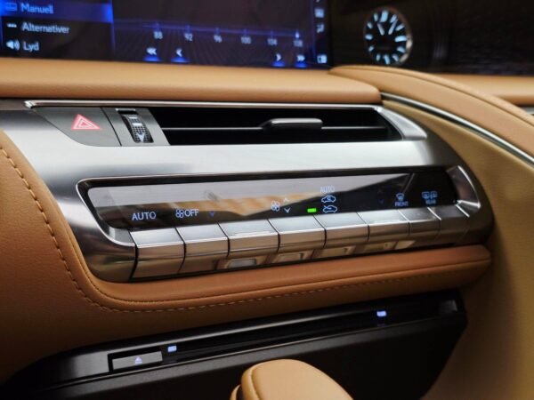Lexus LC 500 Convertible (Cabriolet)