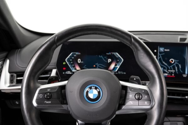 BMW X1 xDrive30e M-sport ACC Krok 360 H&K HUD