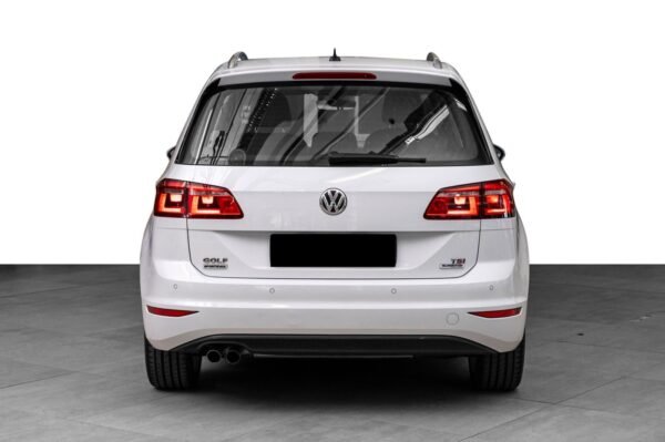 7 Volkswagen Golf 1.4 TSI 150 ch DSG7