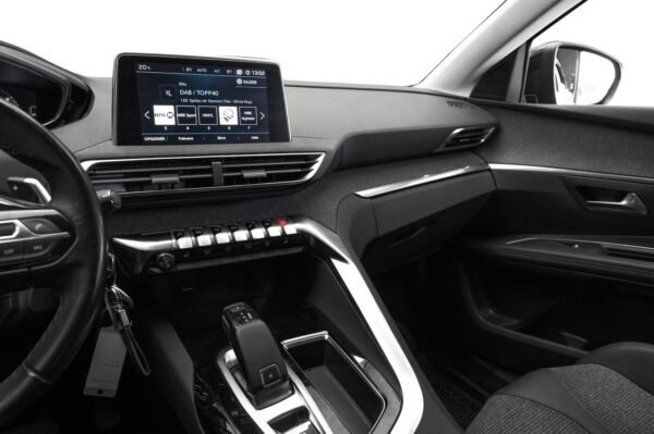 Peugeot 5008 1.5 HDi 130CH 7-SETS KROK CRUISE