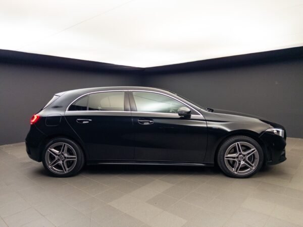 Mercedes-Benz Classe A 250 e AMG Line